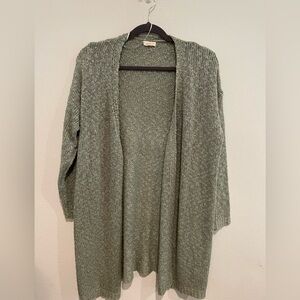 Debut women’s S / M oversized cardigan, knotty knit fabric in sage green